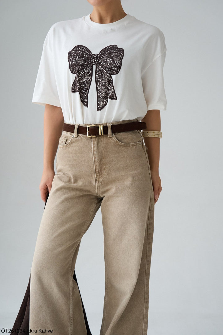 Ribbon Graphic Tee