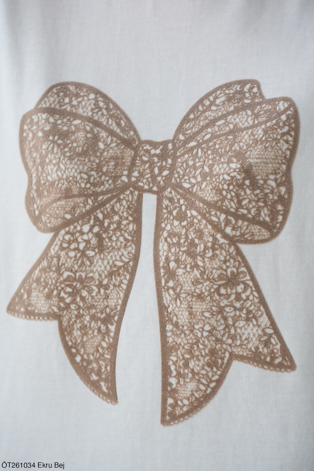Ribbon Graphic Tee