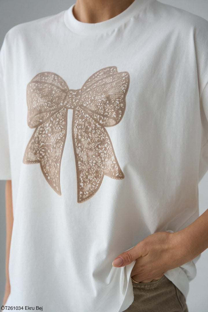 Ribbon Graphic Tee