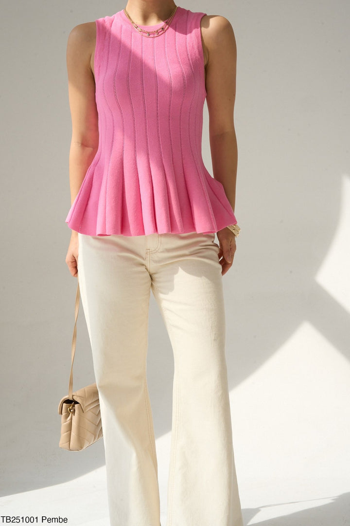 Contour™ Sculpt Peplum Top