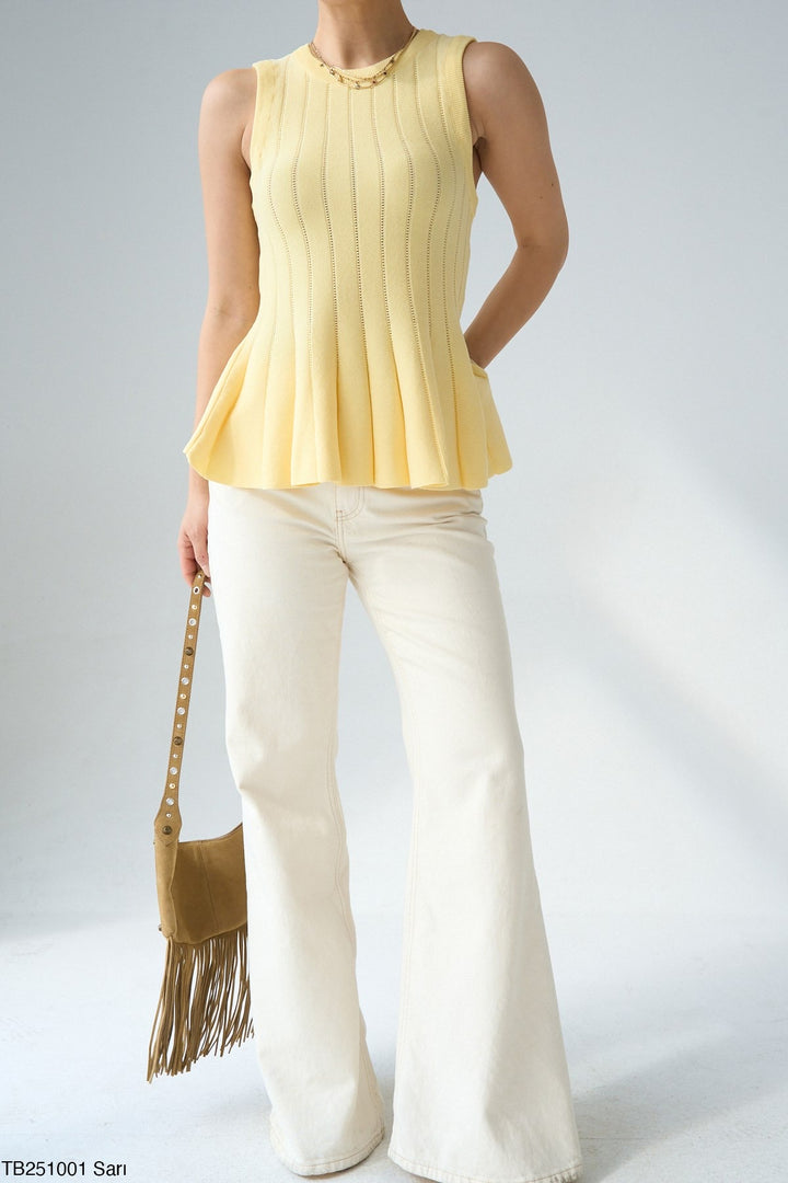 Contour™ Sculpt Peplum Top