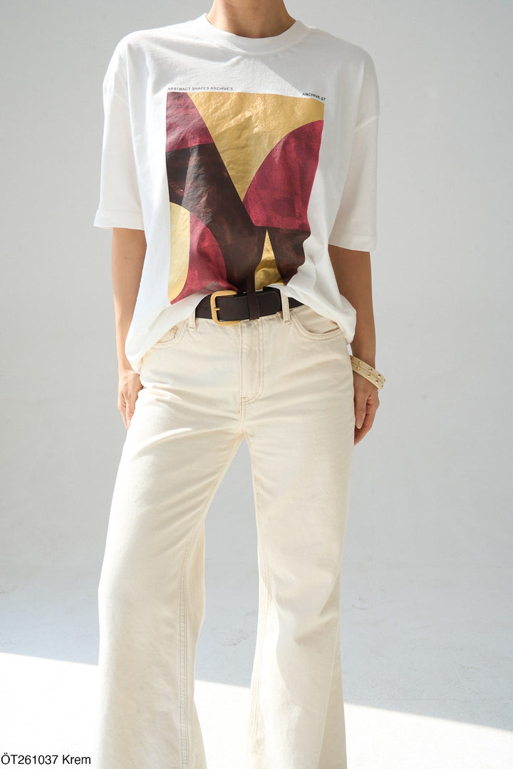 Nuvé™ Graphic Tee
