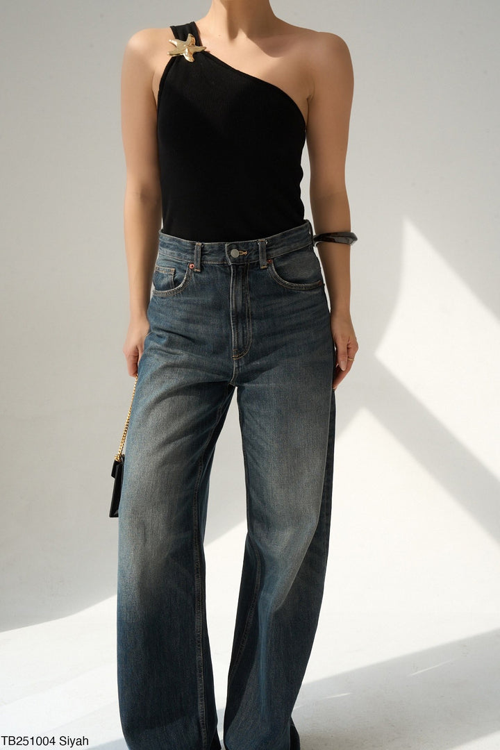 Velune™ One-Shoulder Top