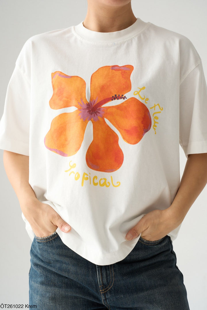 Avelin™ Floral Art Tee