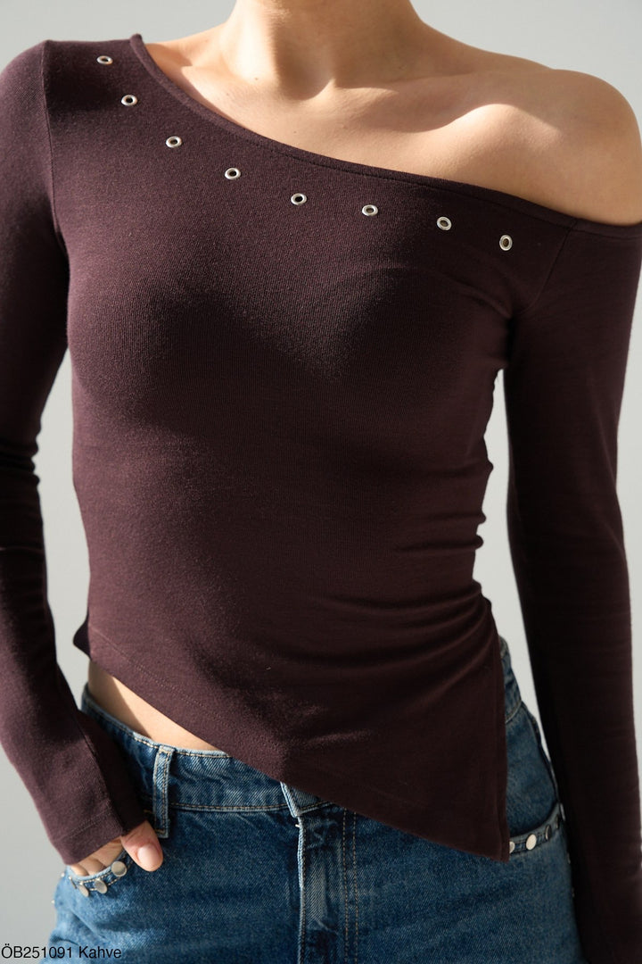 Eryx™ Stud Asym Top