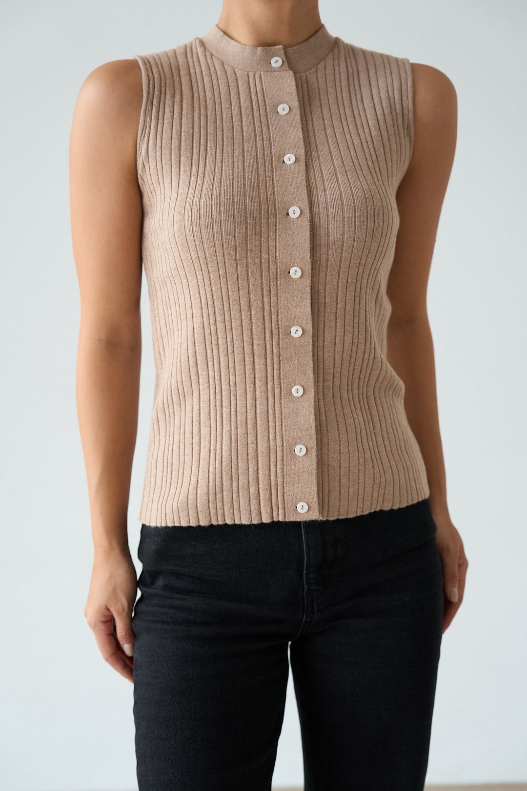 Kaelis™ Rib Button Vest