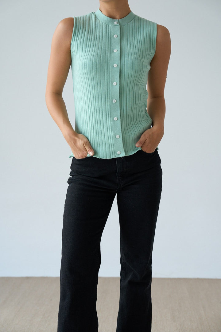 Kaelis™ Rib Button Vest