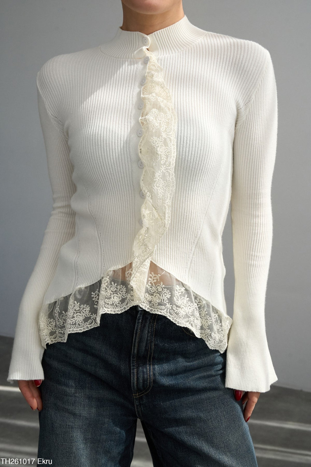 Virelle™ Lace Contour Top