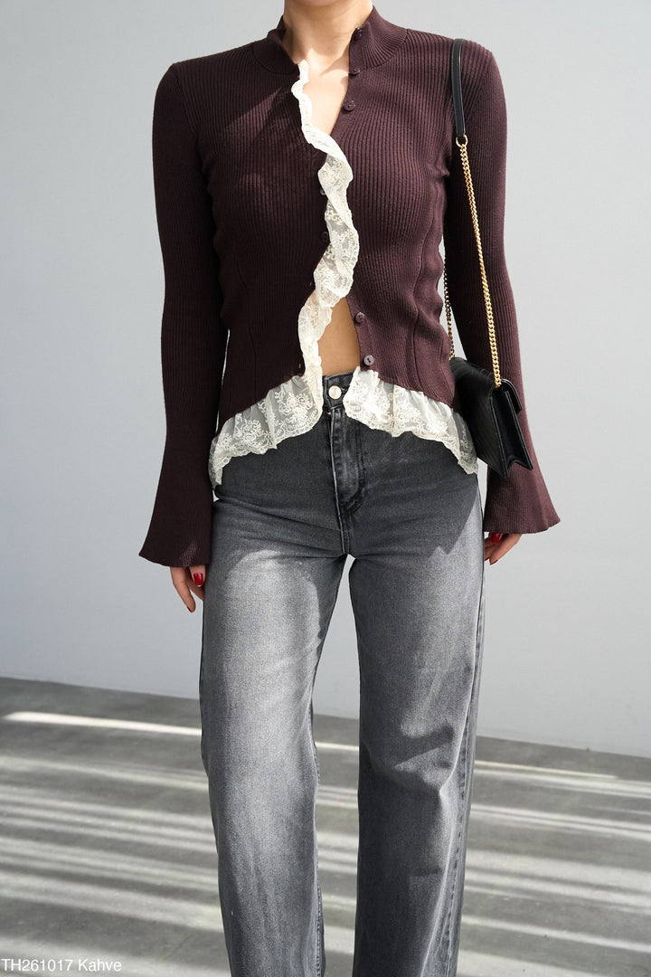Virelle™ Lace Contour Top