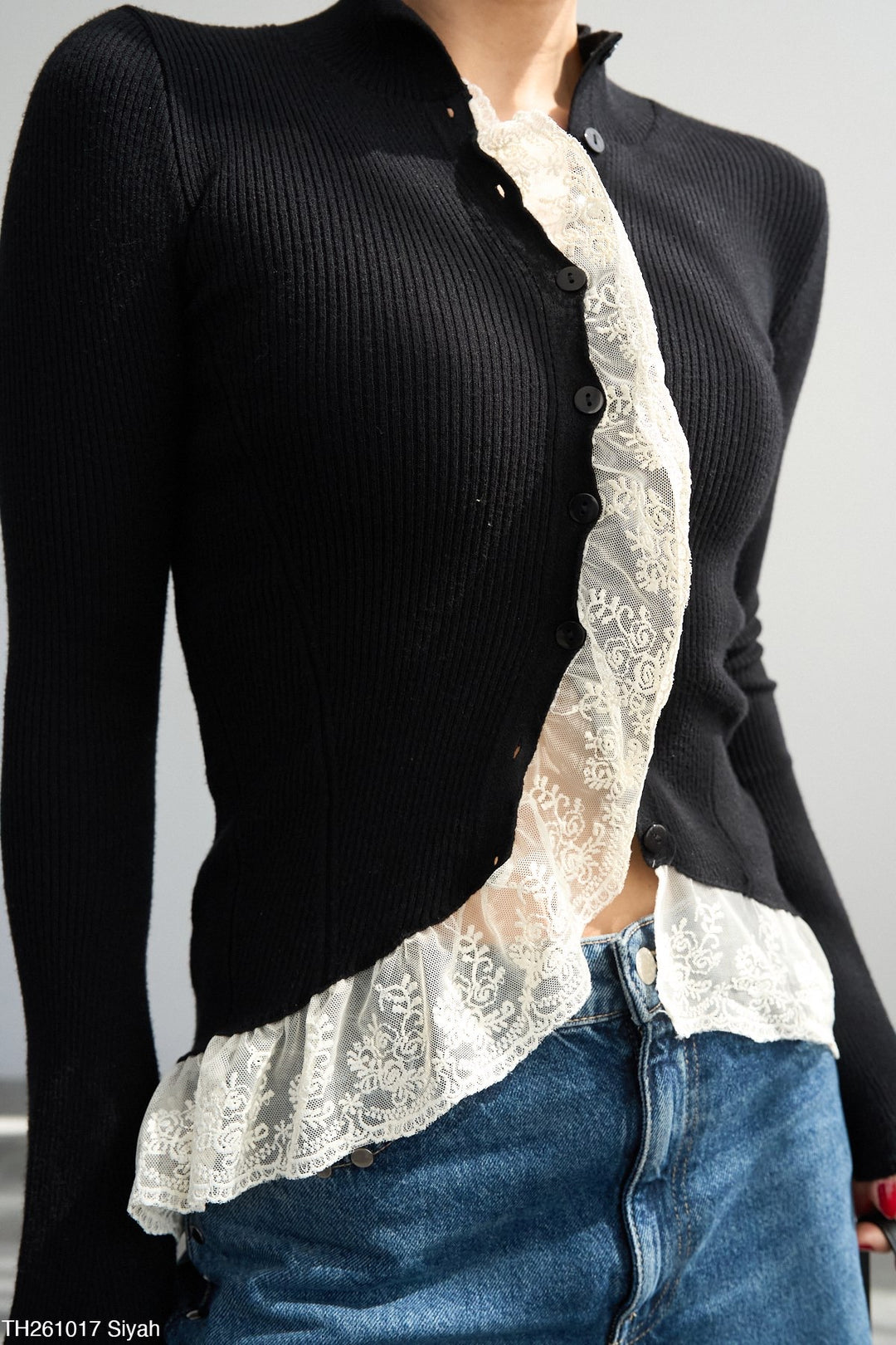 Virelle™ Lace Contour Top